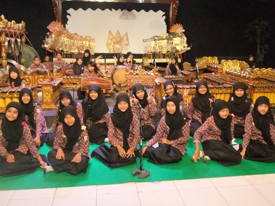 Karawitan SMPN 1 Mojogdang Live TATV Solo